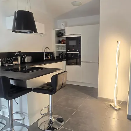 Apartment Saint-raphael Near & Pool